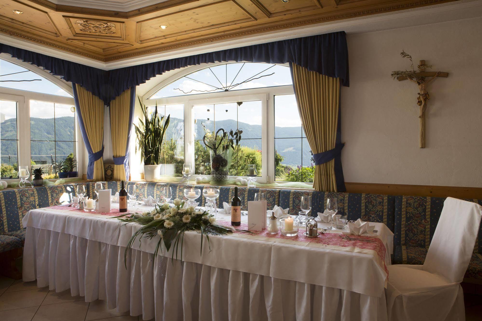 Amaten Hotel 3*