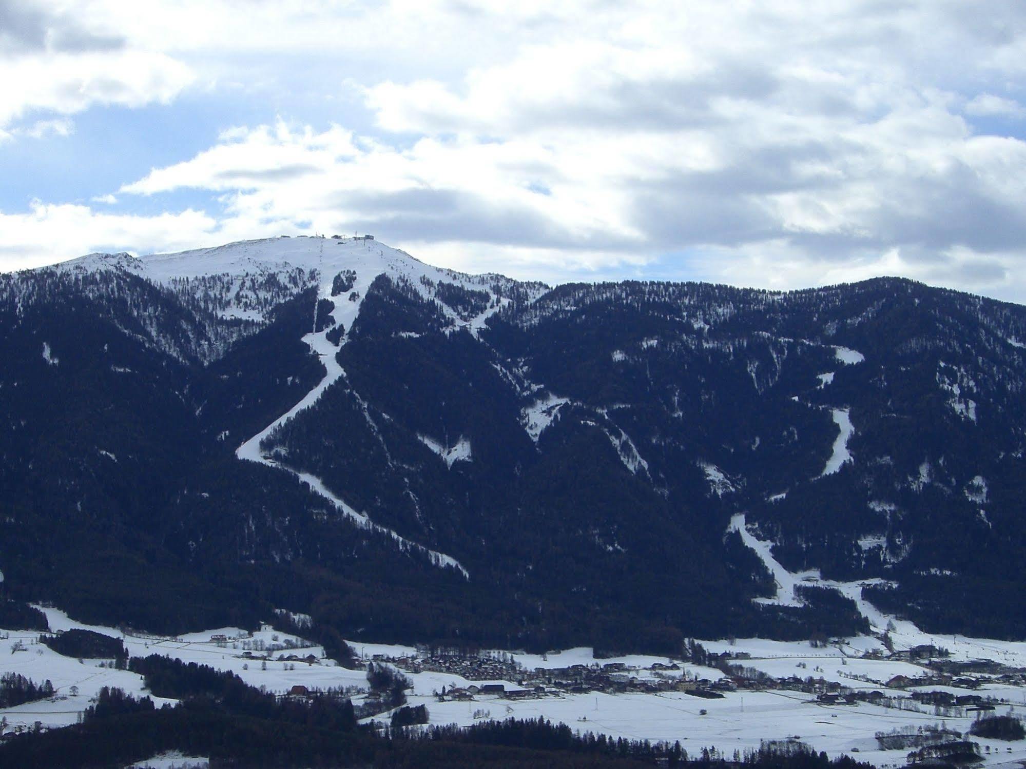 Amaten 3*