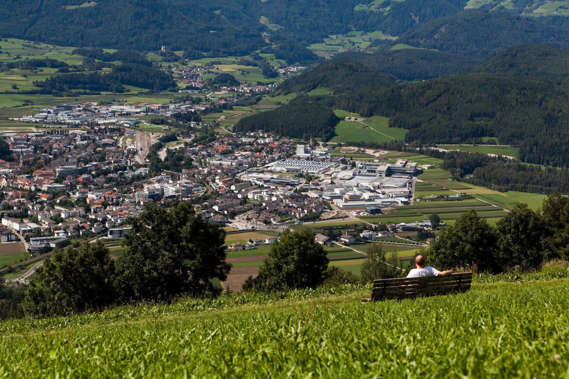 Hotel Amaten 3*